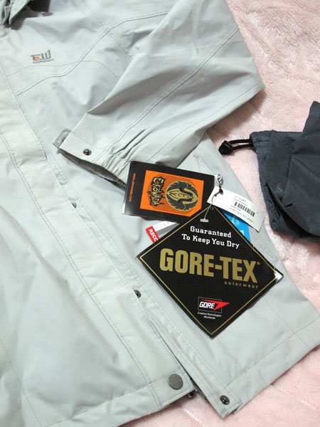 EW Gore-tex 外套