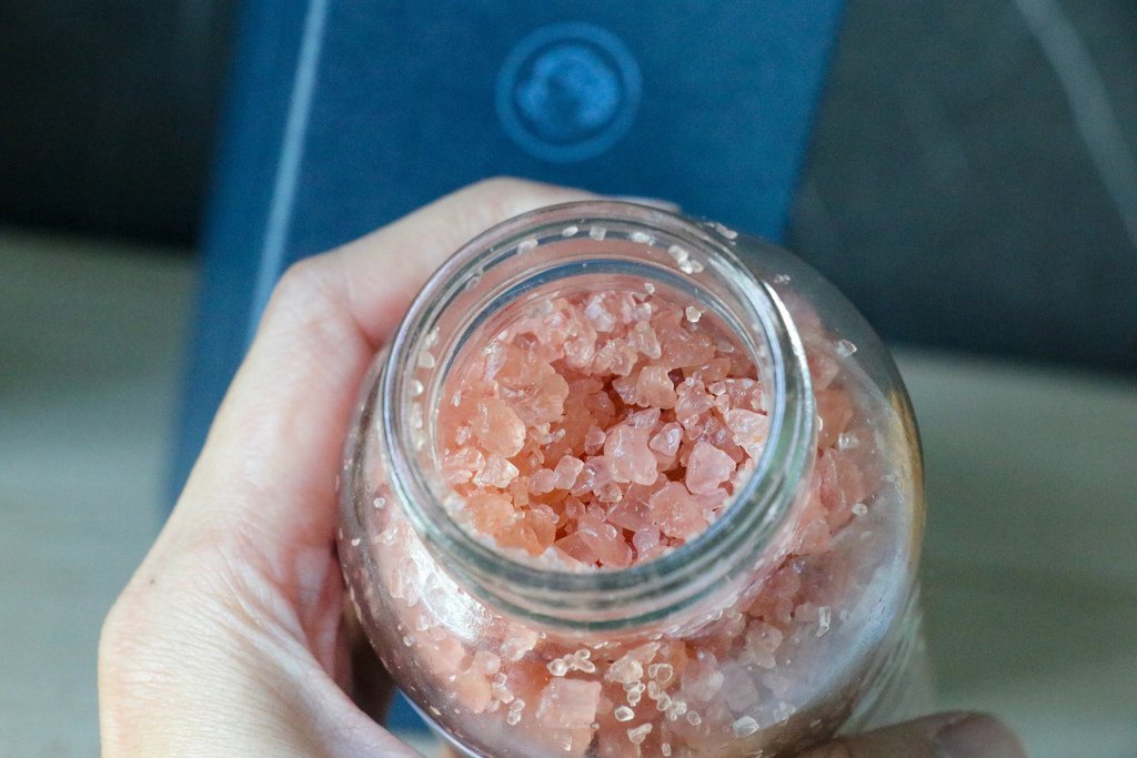 阿嬤的配方-今年冬天最舒壓的泡腳神器、足浴鹽，妳的•桑拿沐足