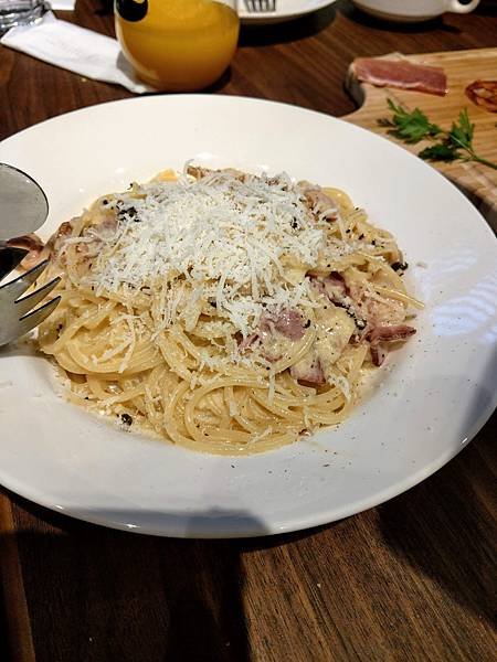 [JAPOLI義大利餐酒館新生店]忠孝新生美食-家庭聚餐或小