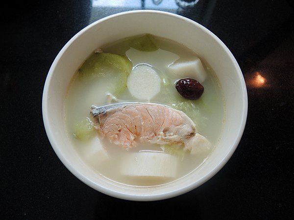 Day 17 青木瓜鮭魚湯 (大黃瓜鮭魚湯)