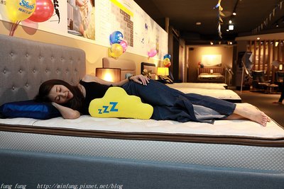 sleep_country_18_128.jpg