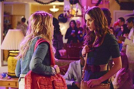 Pretty Little Liars 4x5 (1).jpg