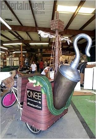 hook-2.jpg