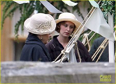 Downton Abbey s04 set (33).jpg