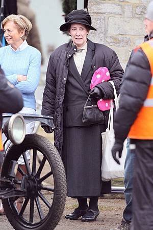 Downton Abbey s04 set (36).jpg