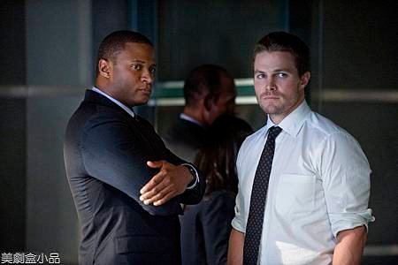 Arrow2x1 (4).jpg