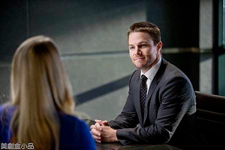 Arrow2x1 (12).jpg