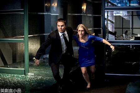 Arrow2x1 (16).jpg