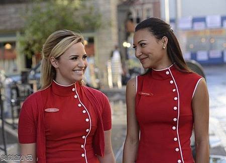 Glee5x2-1 (1).jpg