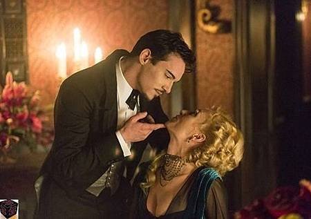 Dracula1x1 (57).jpg