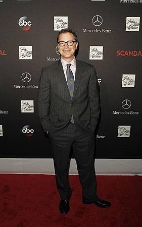 SCANDAL Cast Season 3 Premiere Celebration (1).jpg