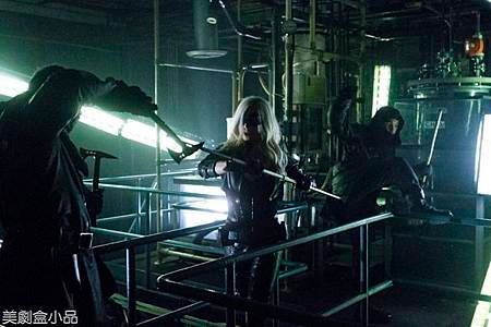 ARROW2x5 (16).jpg