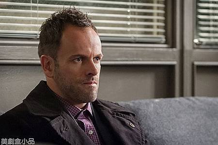 ELEMENTARY2x9 (8).jpg