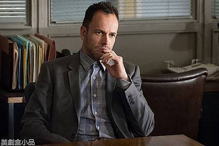 ELEMENTARY2x9 (15).jpg