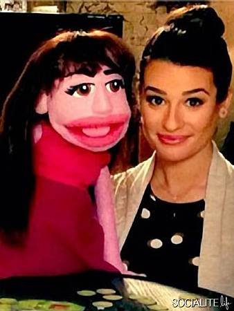 glee-puppet-master-doubles-11152013-04-435x580.jpg