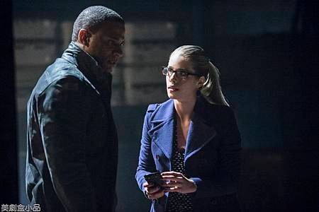 Arrow2x8 (15).jpg