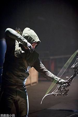 Arrow2x8 (21).jpg