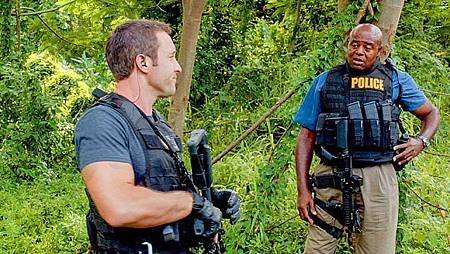 Hawaii Five-04x12 (3).jpg