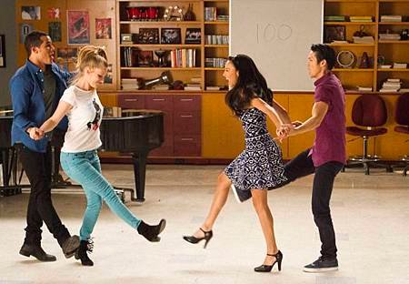 Glee5x12 (14).jpg