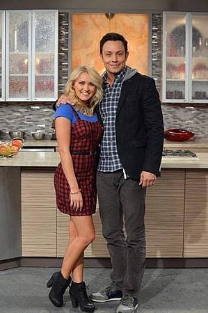 Young &amp; Hungry1x1 (29).jpg