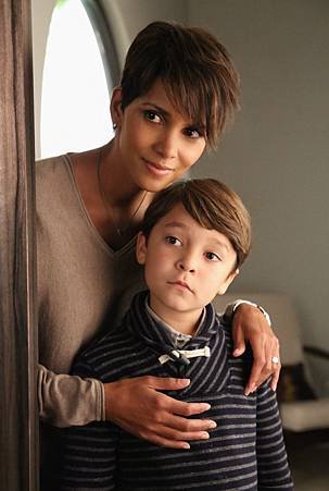 Extant1x1 (7).jpg