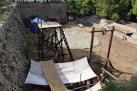 Game Of Thrones s5 set 2014 09 28 (12).jpg