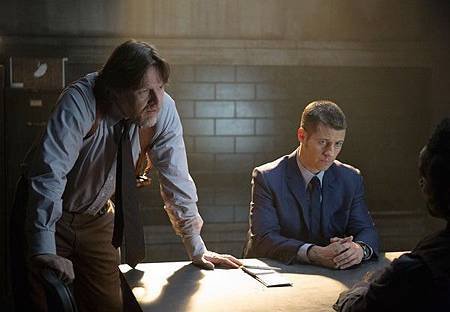 Gotham1x9 (3).jpg