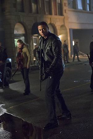 Arrow 3x12 (15).jpg