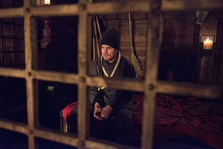 Arrow 3x12 (19).jpg