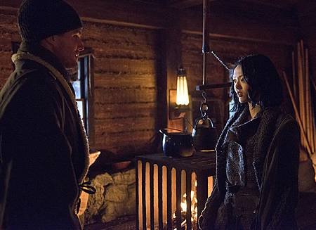 Arrow 3x12 (21).jpg