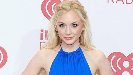 emily-kinney-2014-iheart-radio-music-festival.jpg