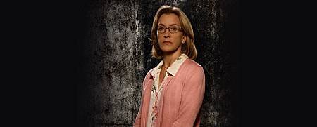 Barb(Felicity Huffman)