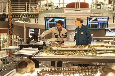 Bones10x17-18 (9).jpg