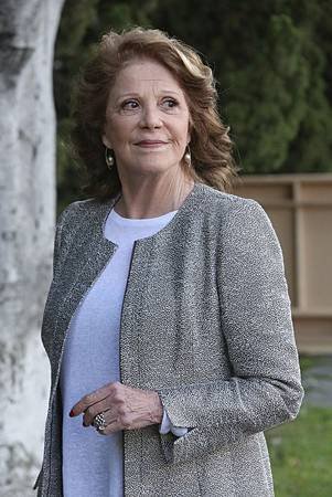 Bones10x17-18 (15).jpg