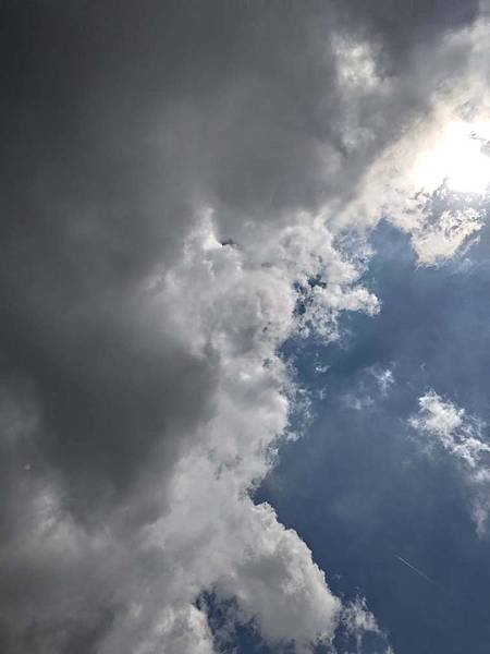 烏雲.jpg