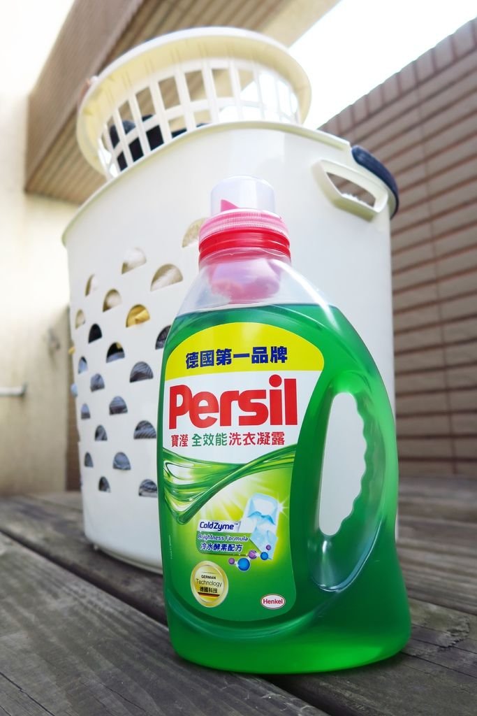 Persil 全效能洗衣凝露