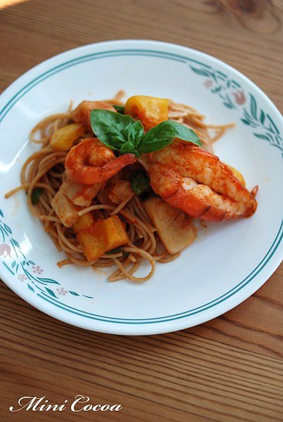 Seafood Pasta with Tomato Sauce