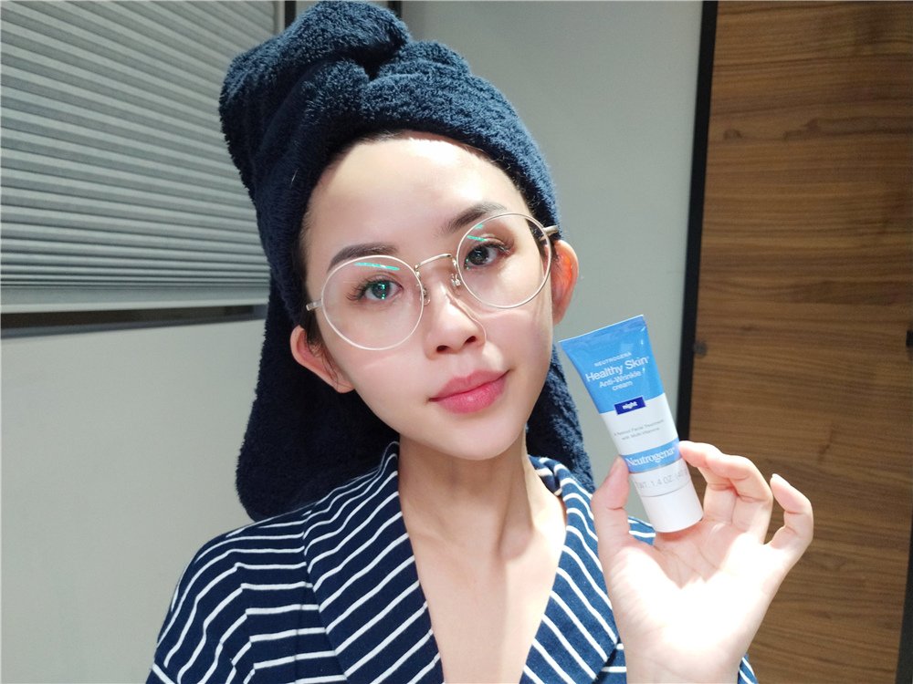 〖 保養 〗Neutrogena 露得清 A醇機能乳霜全美暢銷的AB霜原來真的好用！騙妳幹嘛？直接好用到買第二瓶送媽媽 (12).jpg
