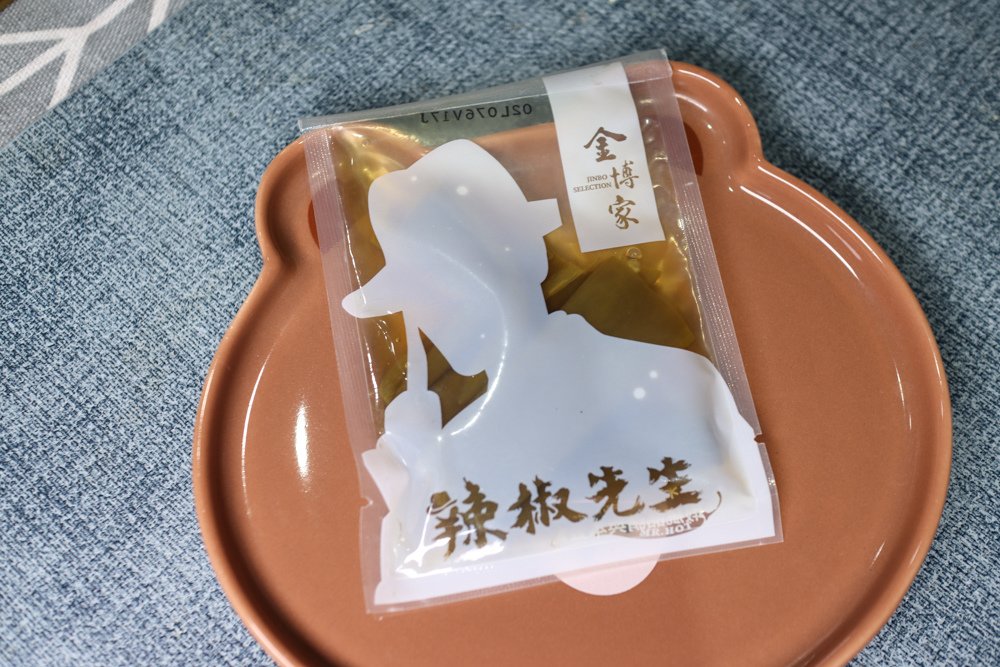 〖 美食 〗金博家辣椒先生 老蕭泡麵 薑爆塔香口味 超好吃！味道夠台才對味 (12).jpg