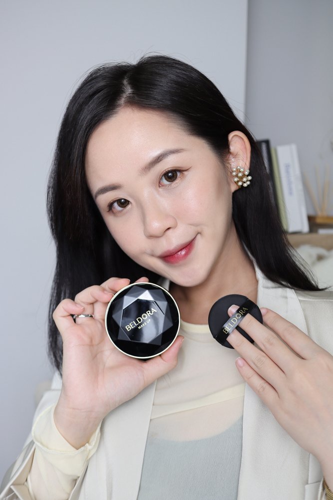 〖 底妝 〗 BELDORA 蓓朵娜 鑽石發光氣墊粉餅 ❤ 新款光澤更精緻！高級發光肌 (17).jpg
