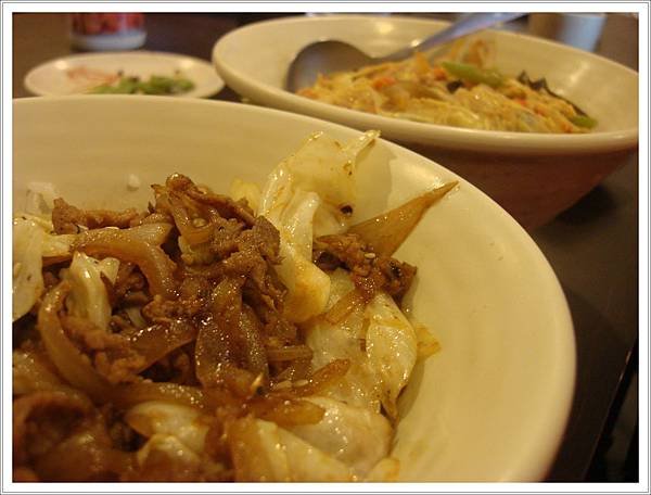 20110826林家食堂日式料理-燒肉丼&amp;親子丼.JPG