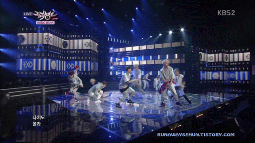 130823 MUSIC BANK.gif