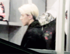 tumblr_mwdyo5I21z1rrkhmao4_250.gif