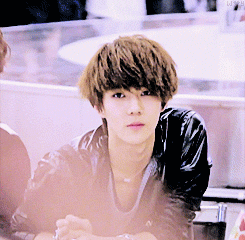 tumblr_mwth25sUAA1t2evoro5_r1_250.gif