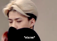 tumblr_my46b3OWVm1t2evoro4_250.gif