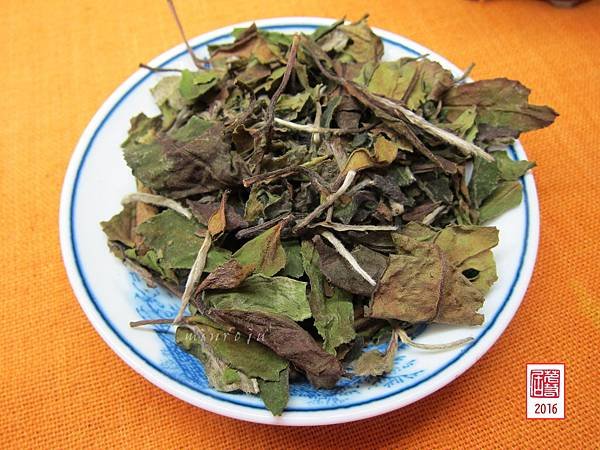 16年恆順昌福鼎后平高山雲霧白露茶 (2).JPG