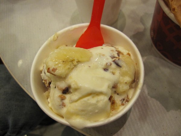 2009-11-26coldstone 019.jpg