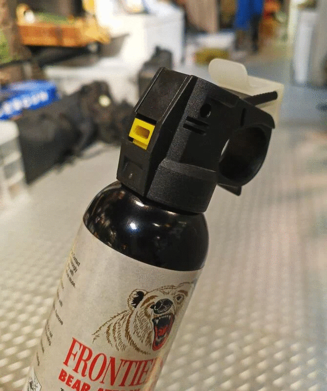 SABRE沙豹 驅熊加強鎮暴型 防身噴劑 防狼噴霧 台北槍店 生存遊戲專賣店 義勇兵 辣椒噴霧 家庭號.jpg