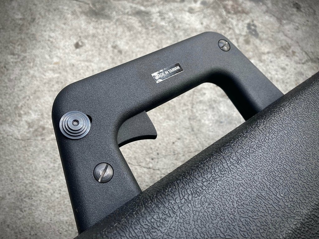 MP5K 專用手提箱 衝鋒槍 台北槍店 生存遊戲專賣店 義勇兵 板機.jpg