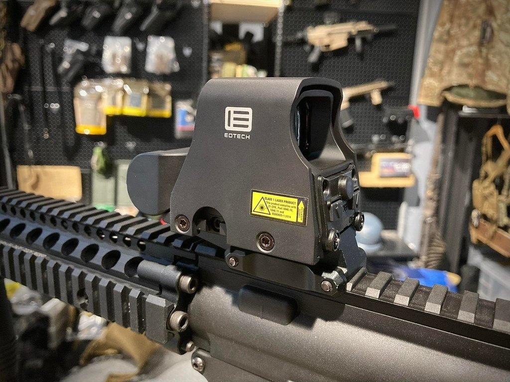 真品 EOTECH XPS-2 全息瞄準鏡 快瞄非紅點 台北槍店 生存遊戲專賣店 義勇兵 航空鋁材質.jpg